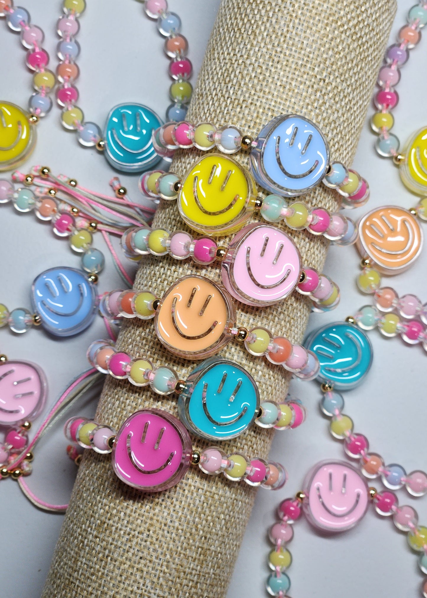 Smile Bracelets š