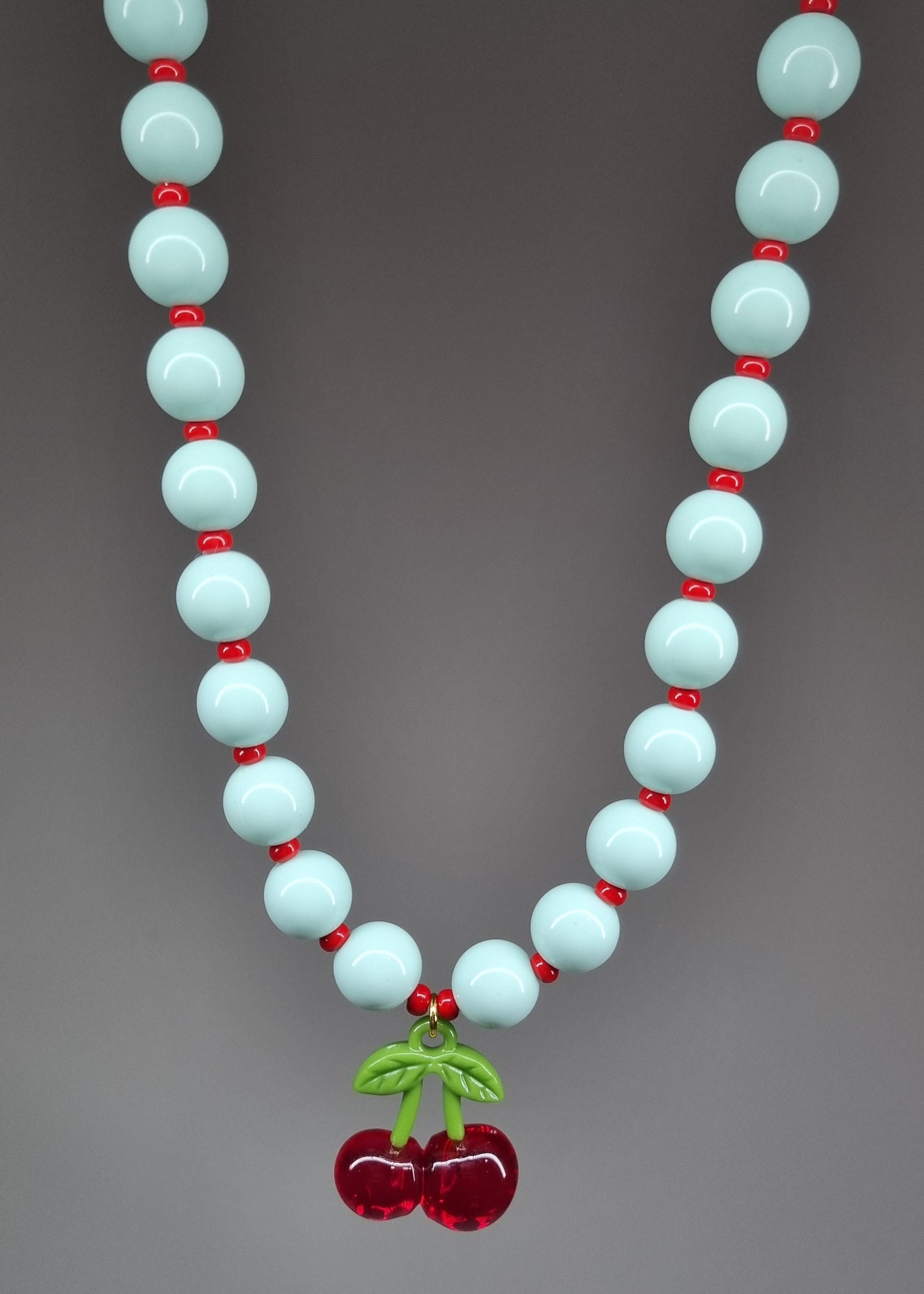 Chunky Necklace – Mint Green – Cherry
