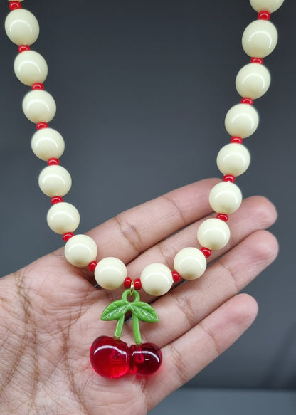 Chunky Necklace – Cream - Cherry