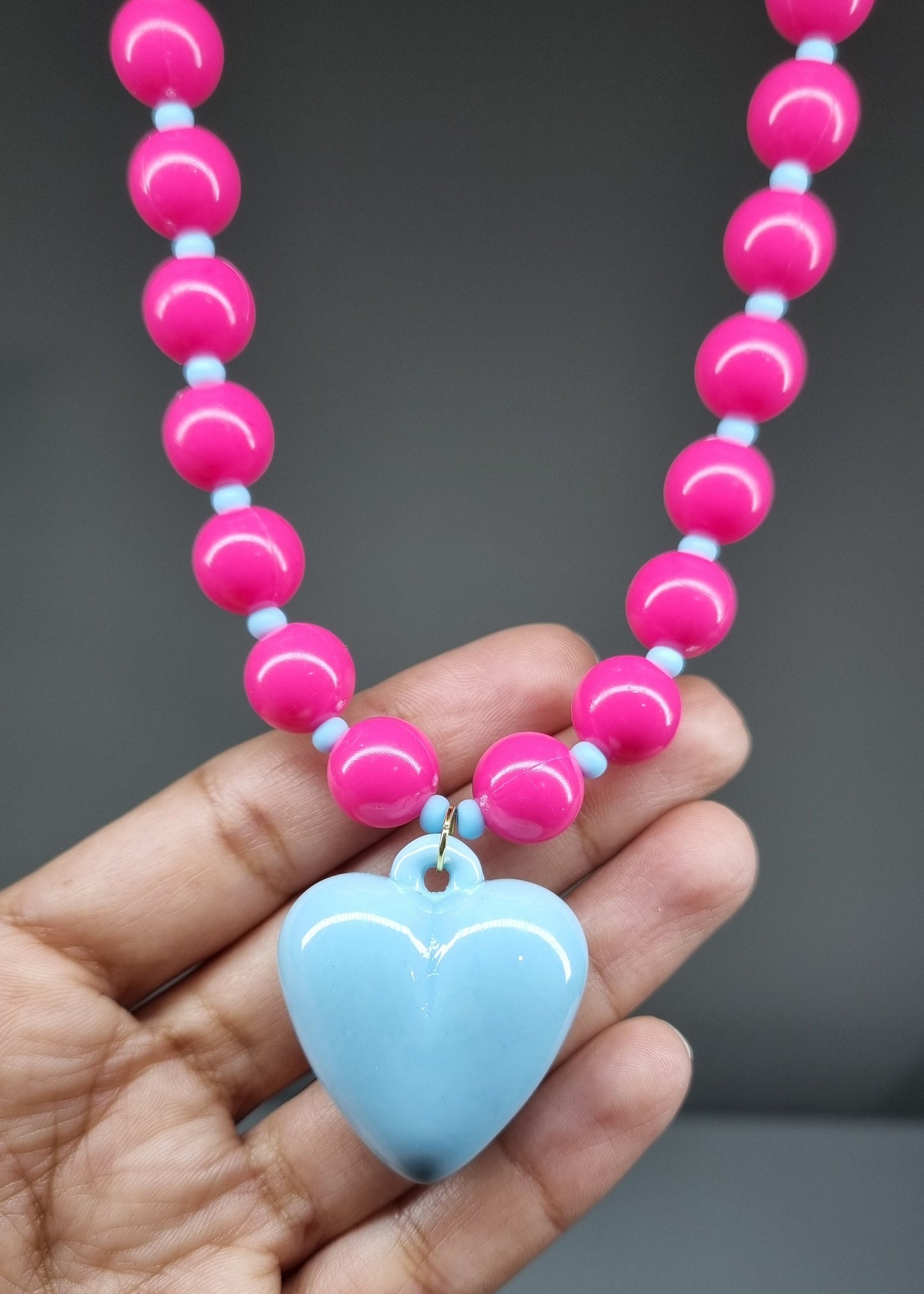 Chunky Necklace – Pink – Blue heart