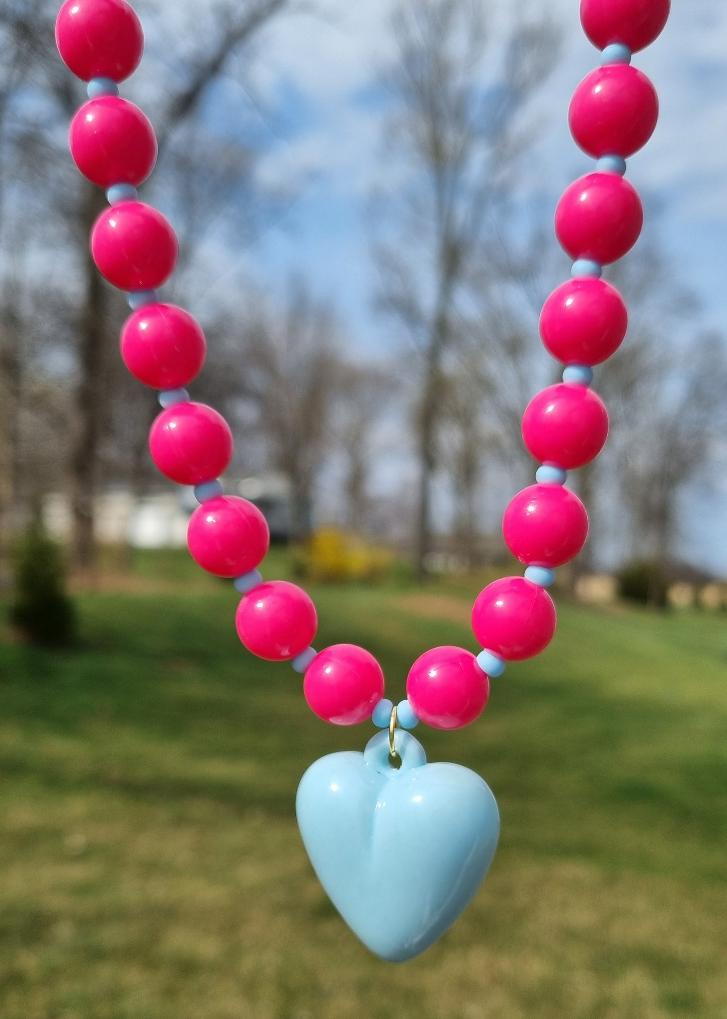 Chunky Necklace – Pink – Blue heart