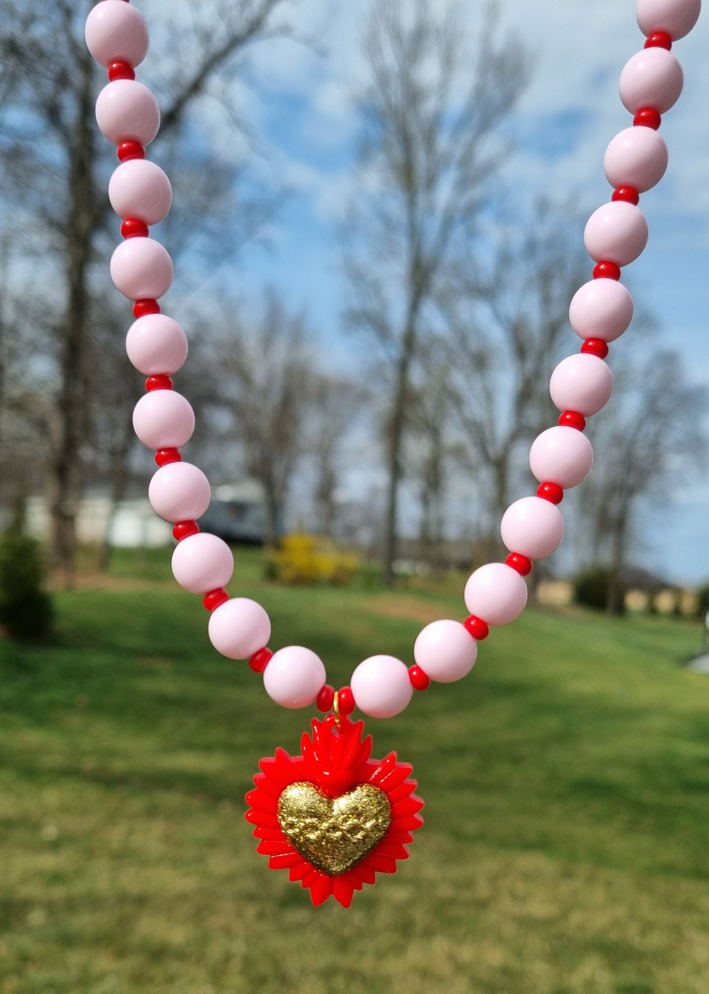 Chunky Necklace – Light Pink – Red heart