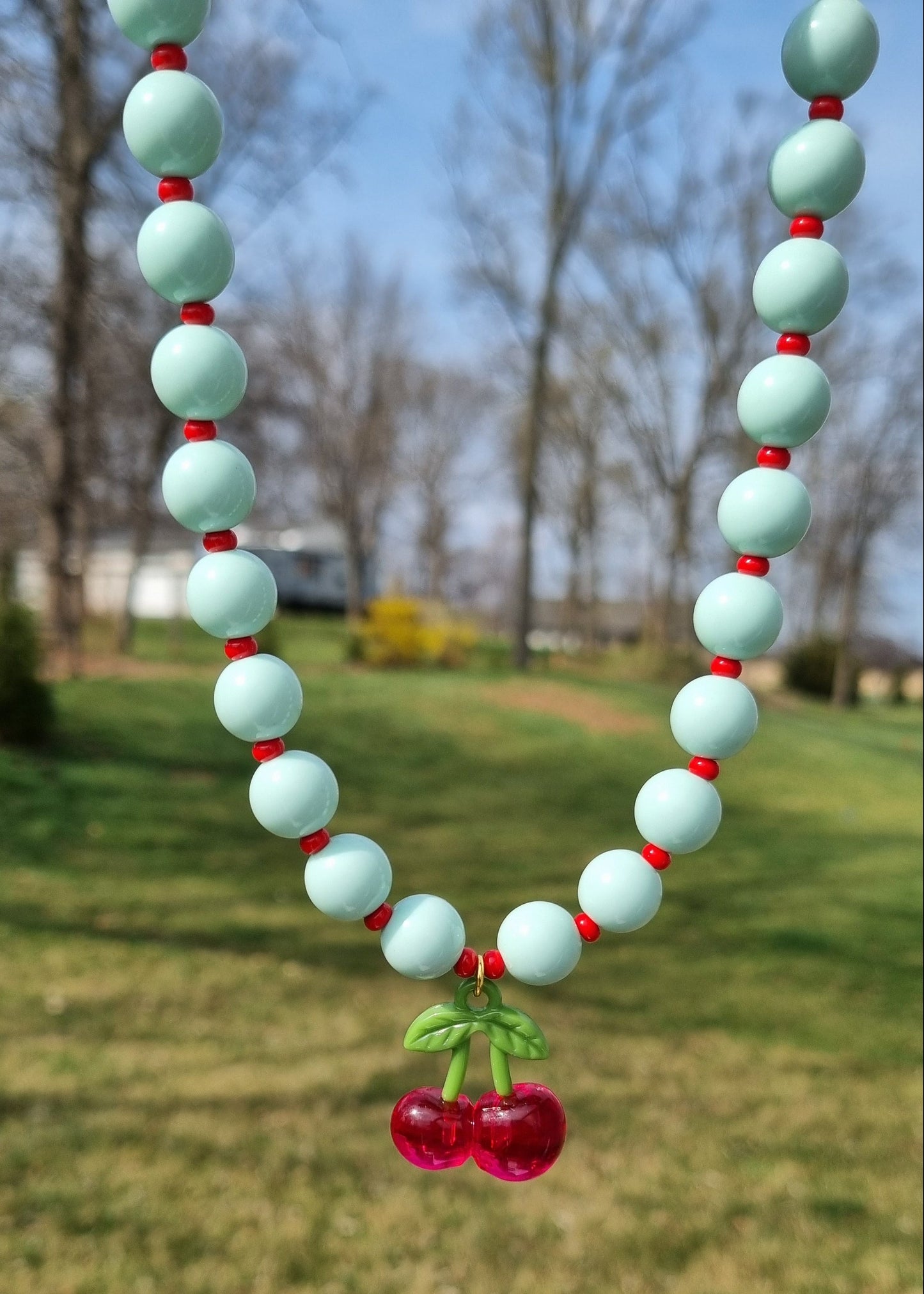 Chunky Necklace – Mint Green – Cherry