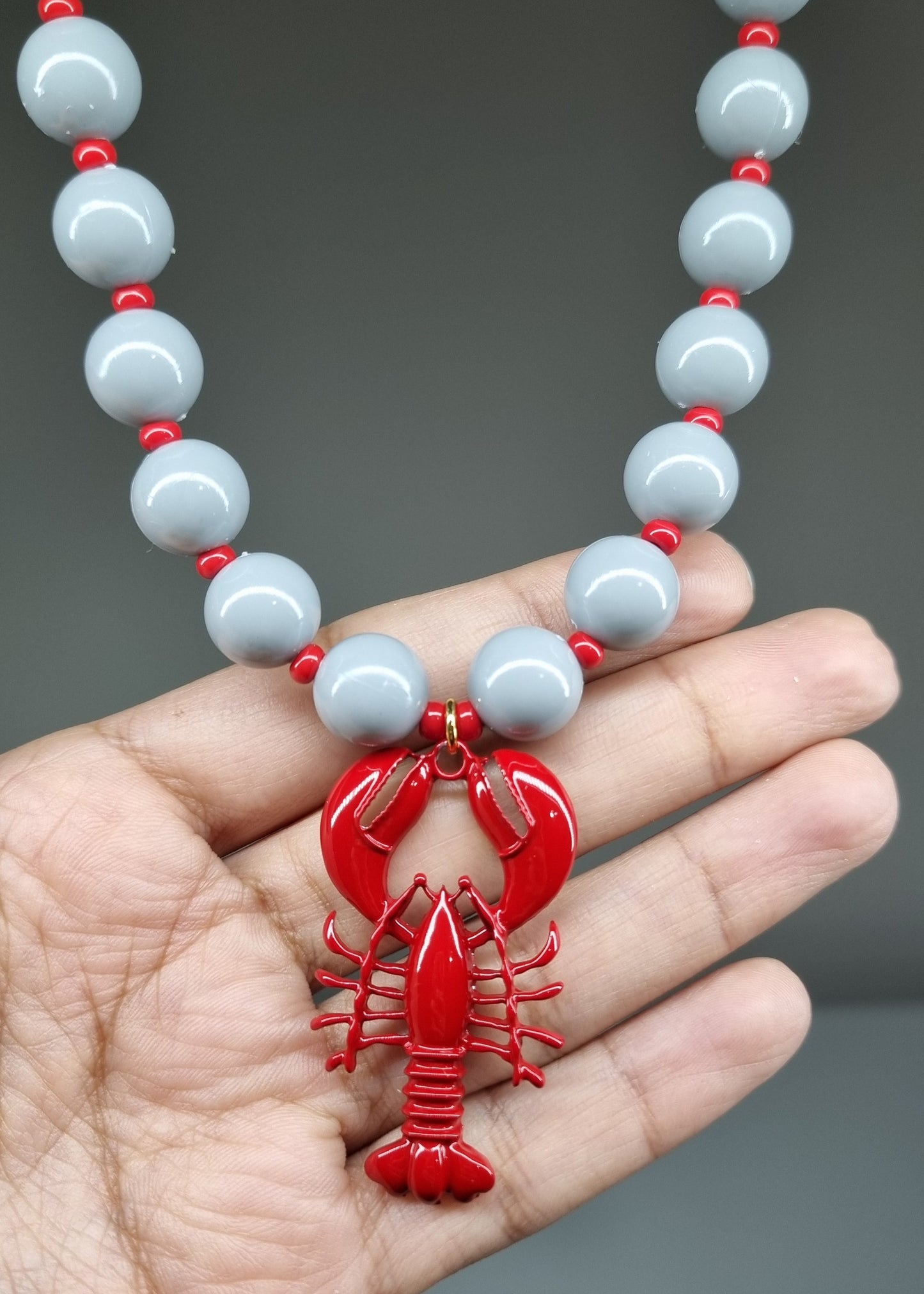 Chunky Necklace – Gray Lobster